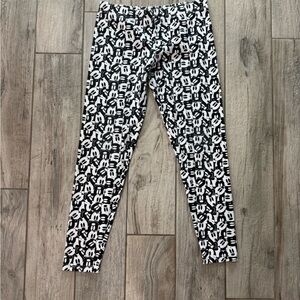 Mickey face black and white leggings